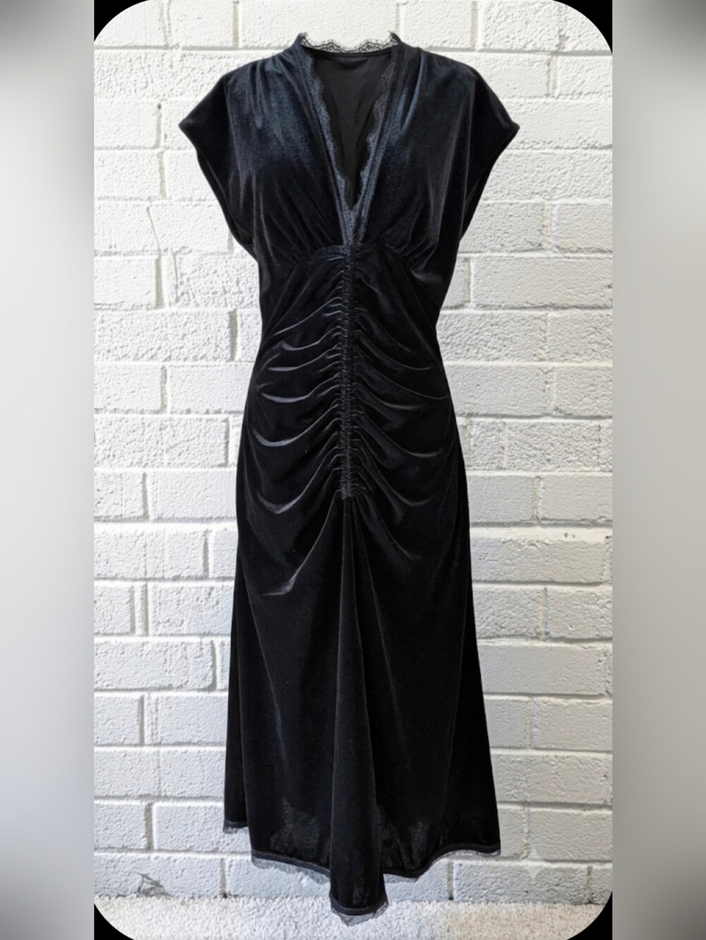 Vintage Jonathan Martin Studio Black Velvet Ruched V-Neck Dress Size 14 - Picture 4 of 8